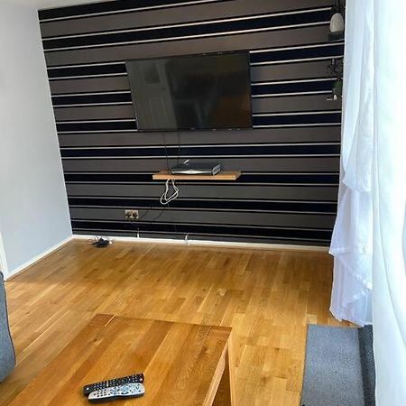 הוילה Mosborough Garland Way 2 Bed House Sheffield Free Parking 5 Min From M1 מראה חיצוני תמונה